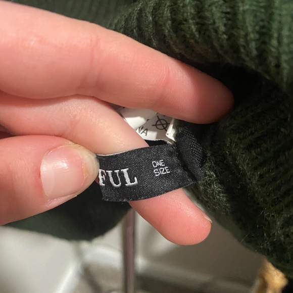 Zaful Sweater - Picture 2 of 2